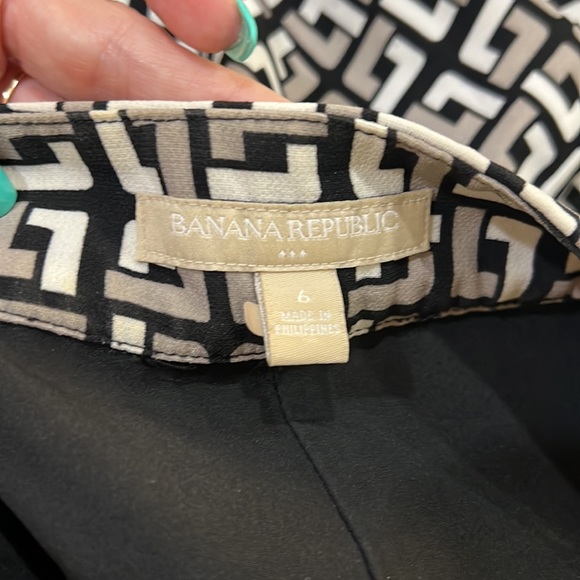 Banana Republic pencil skirt - Picture 2 of 2